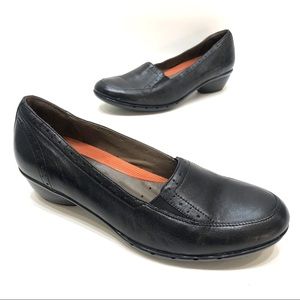 Clark’s unstructured black comfort heels size 9 M
